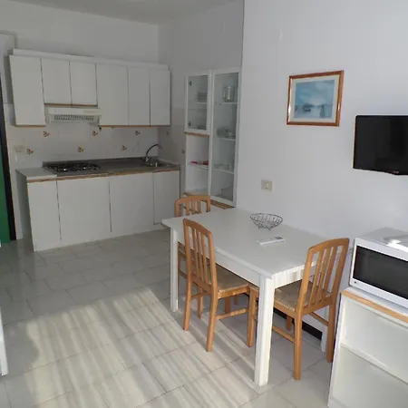 Apartment Fuer 7 Personen Ca 50 Qm In Bibione, Adriakueste Italien Und Umgebung *