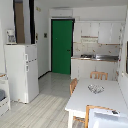 Fuer 7 Personen Ca 50 Qm In Bibione, Adriakueste Italien Und Umgebung Apartment